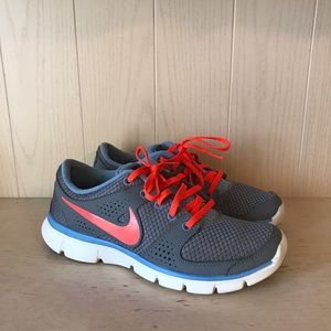 Women’s Size 6 Lady Flex Experience Running Shoes